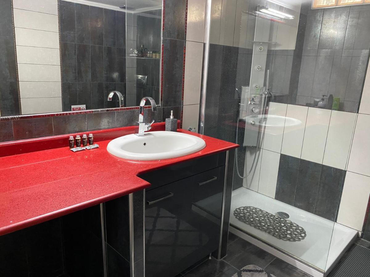 Luxury Apartment In The Center เอเดสซา ภายนอก รูปภาพ